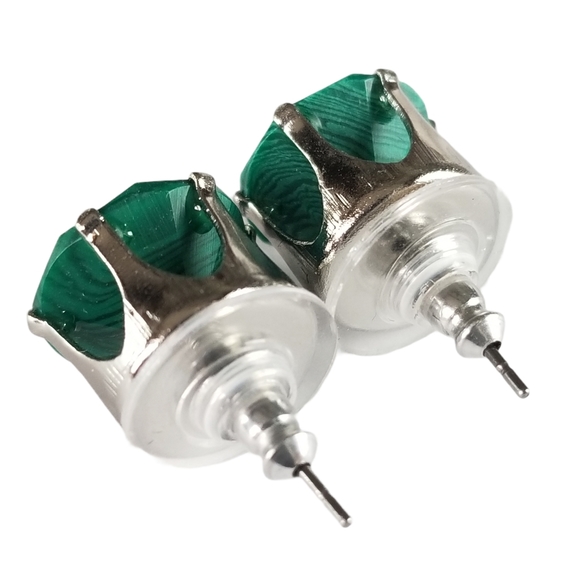 Vintage Green Silvertone Post Back Stud Earrings - Picture 7 of 13